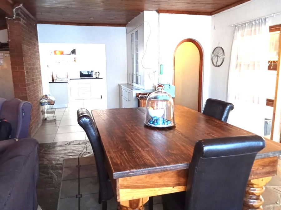 4 Bedroom Property for Sale in Bothasig Western Cape